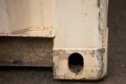 40ft New Container - Door Hinges Detail